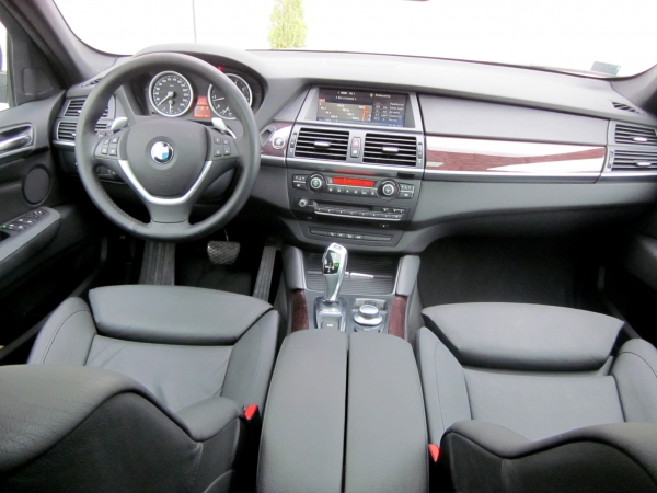 BMW BMW X6 xDrive 5.0i