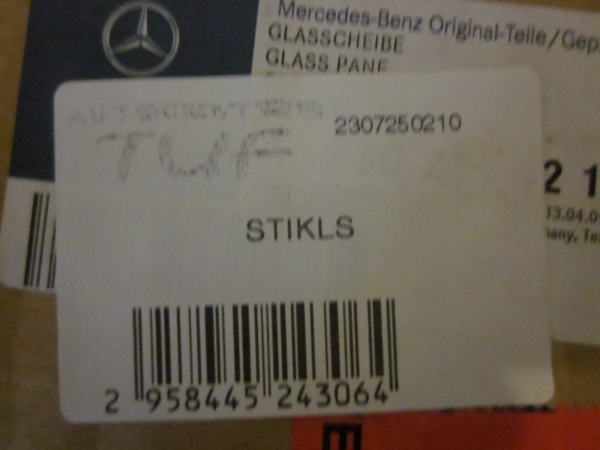 Mercedes-Benz Стекло 